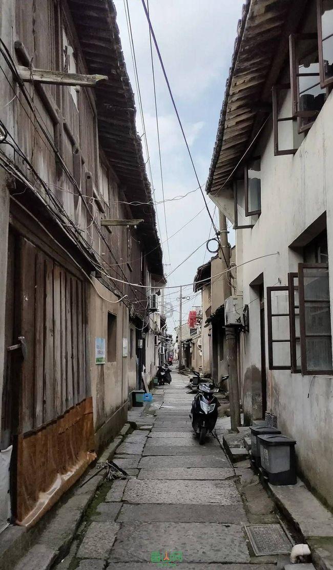 2023年重庆经济在波浪式发展中稳住大盘